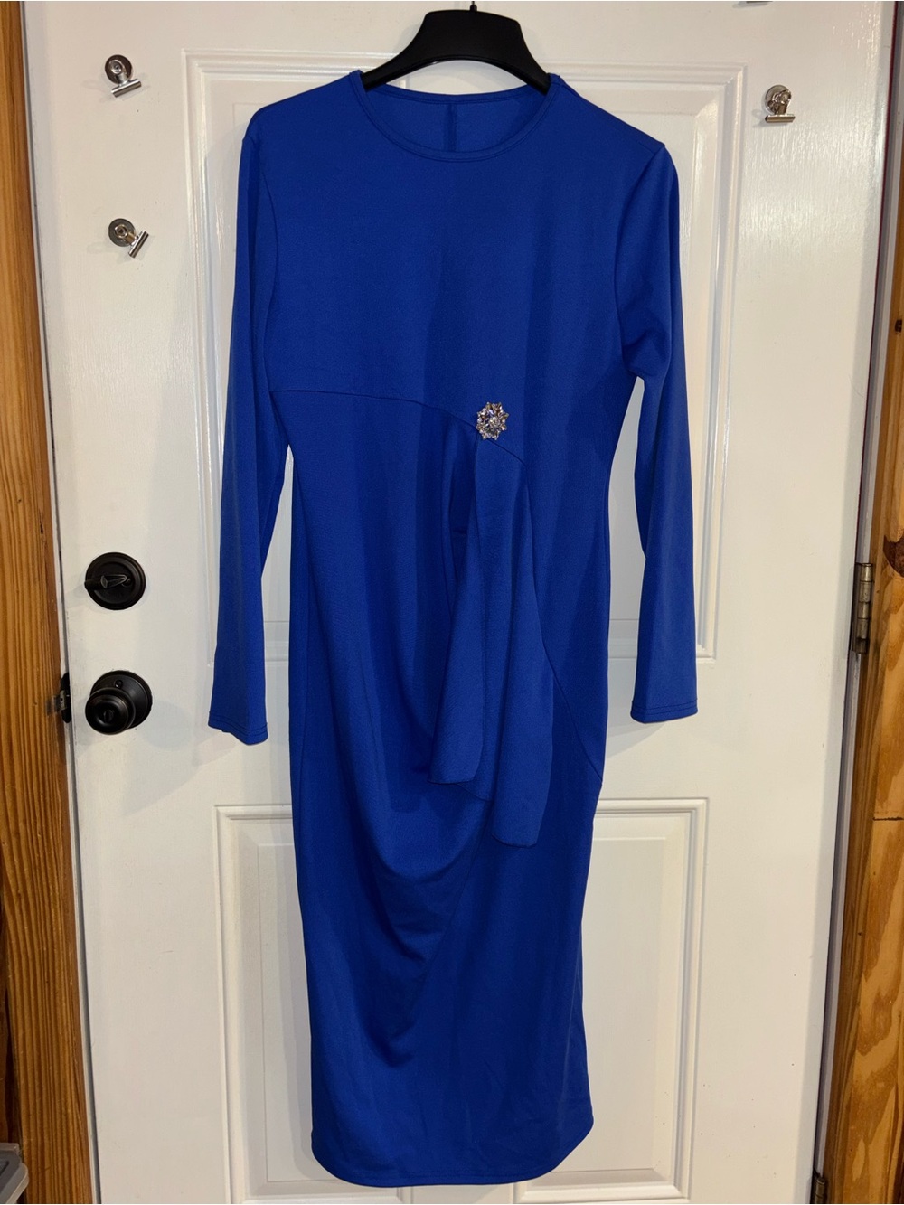 Classic Royal Blue Long Sleeve Maxi Dress with Decorative Brooch